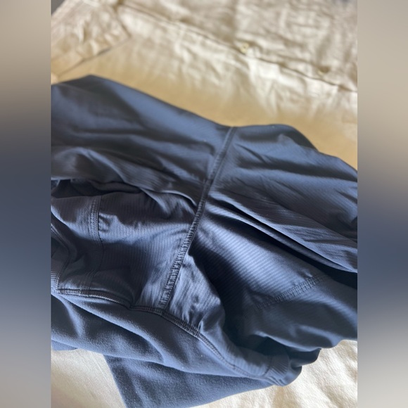 Lululemon Dance Studio Crop Navy Blue Size 4 Foldable Roll Down Waist Stripe - Picture 5 of 6